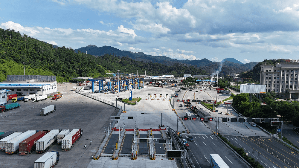 Intelligent Upgrade at Guangxi's Youyiguan Port Ensures Smooth Entry of Southeast Asian Fruits into China
